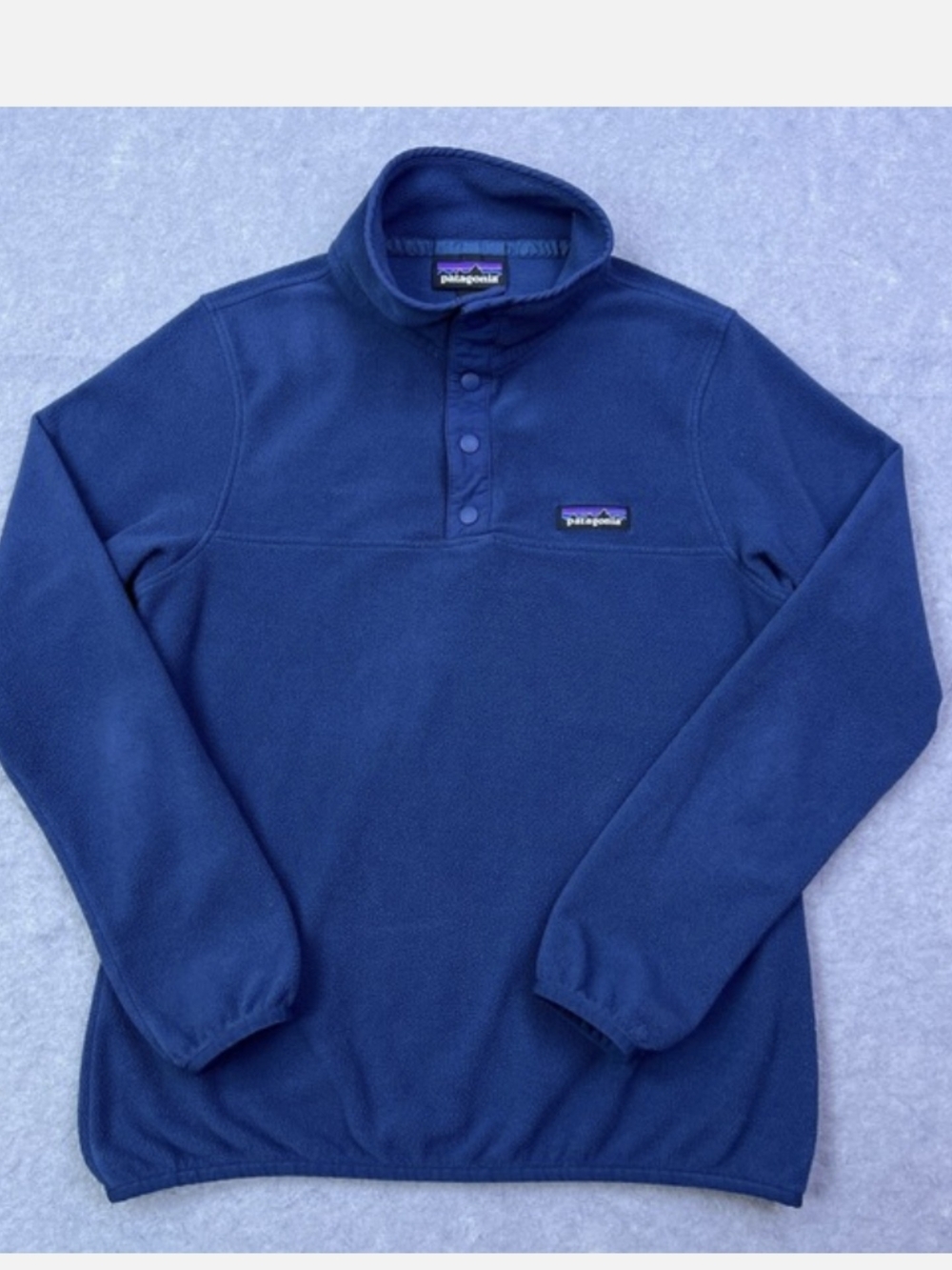 Patagonia fleece pullover in navy blue